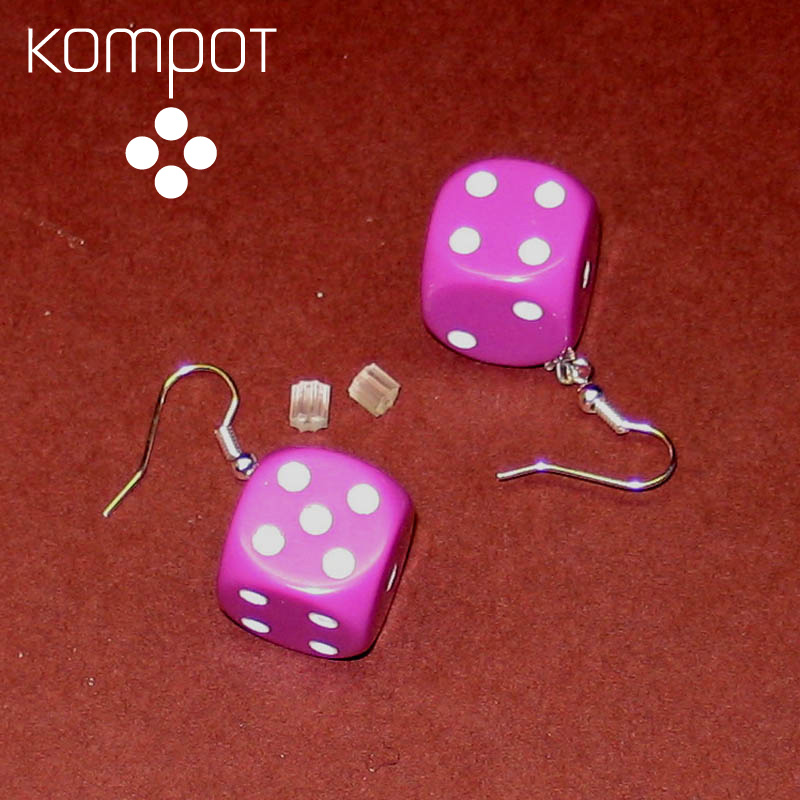 Hrací kostky, větší :: růžové neprůhledné (chir. ocel)